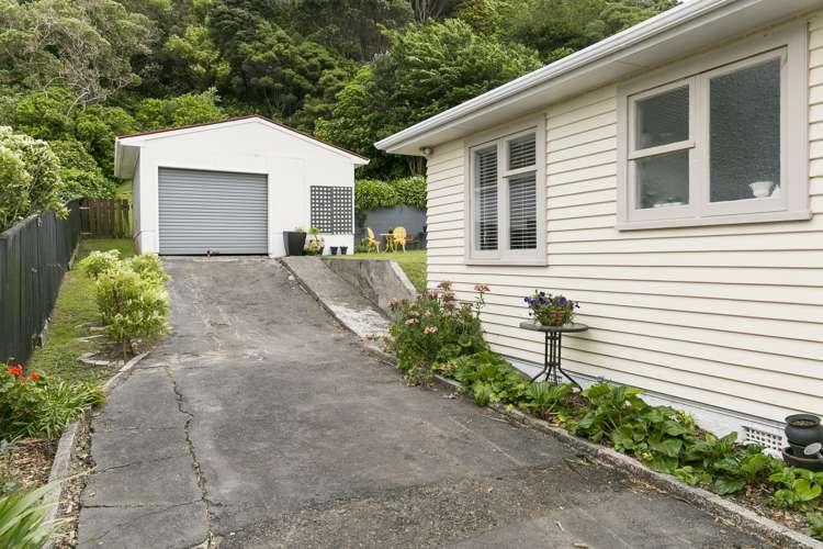 12 Raroa Place Pukerua Bay_15