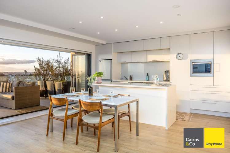 2A/221 Great North Road Grey Lynn_8