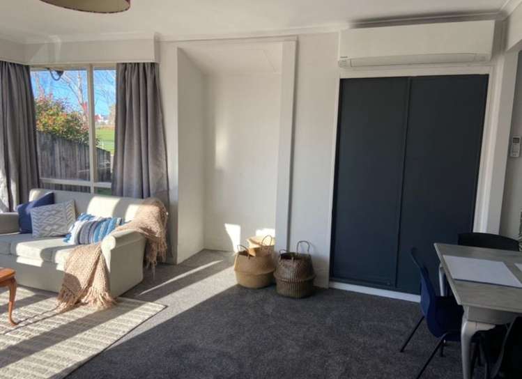 228 Lamond Street East Hargest_11