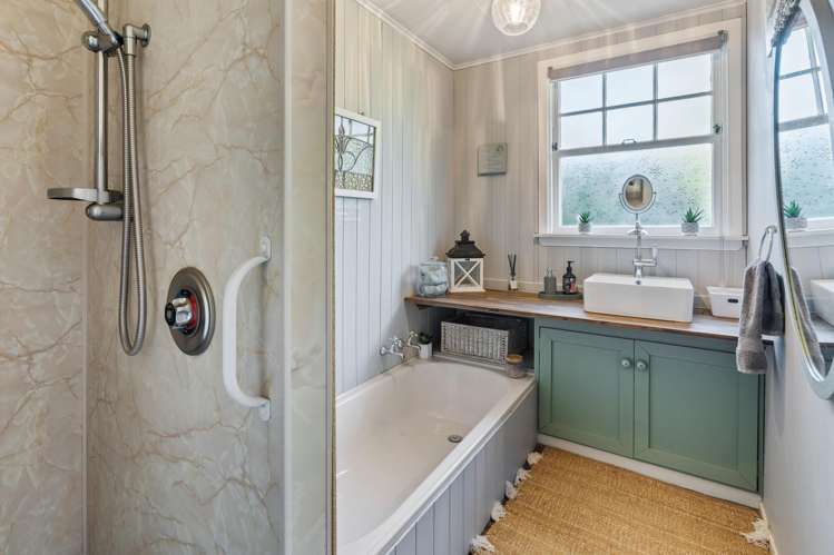 8 and 8A Harrington Place Lawrence_28