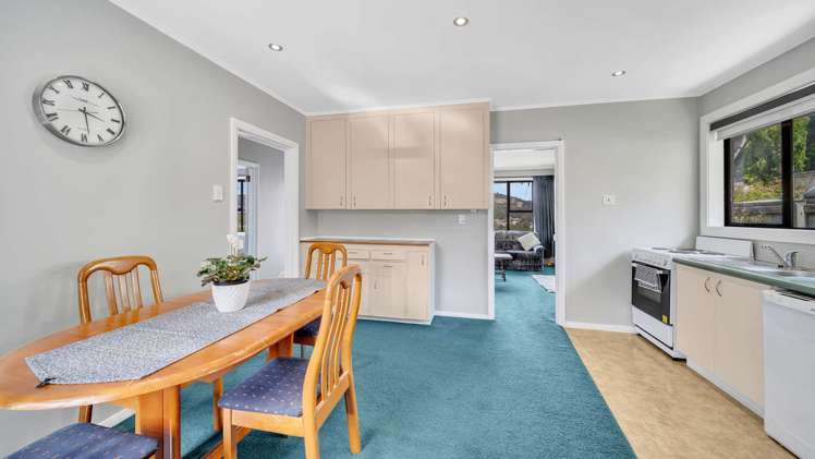 54 Waldron Crescent Green Island_7