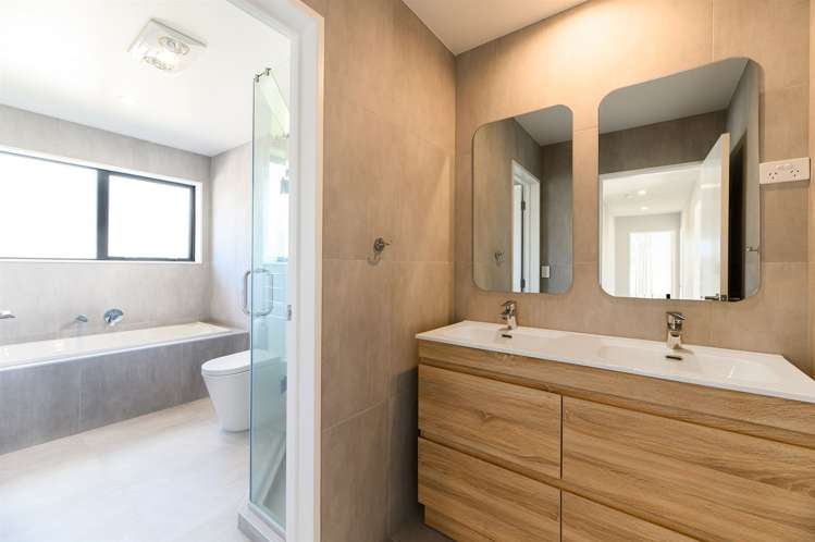 8a Jeff Place Howick_11