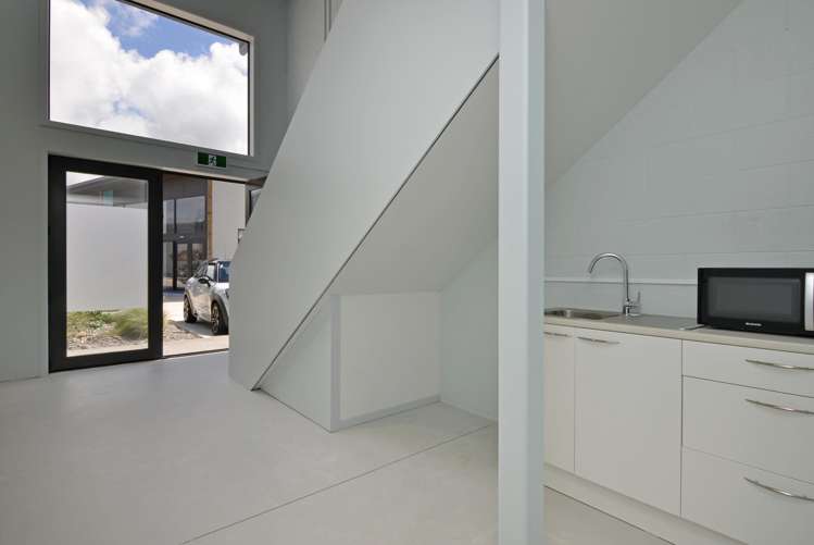 49/68-70 Kingsford Smith Street Rongotai_8