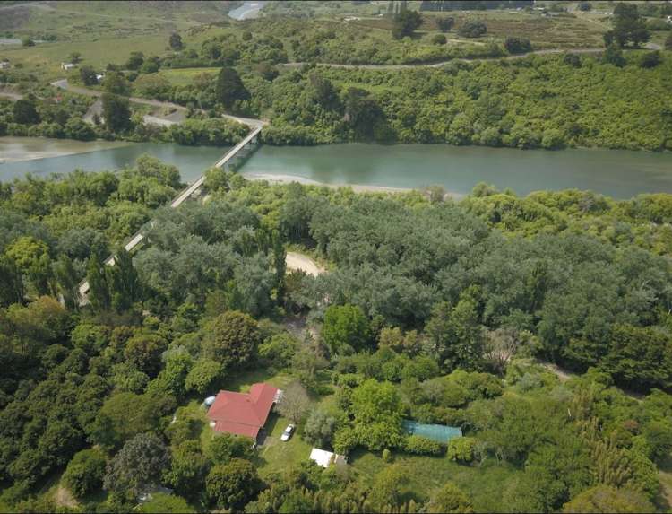 2 West Beach Road Mohaka_14