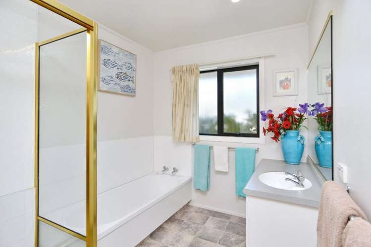 1 Castle Way Beckenham_15