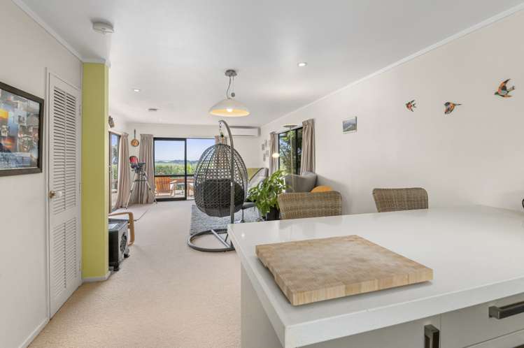 87 Huia Street Waikanae_11