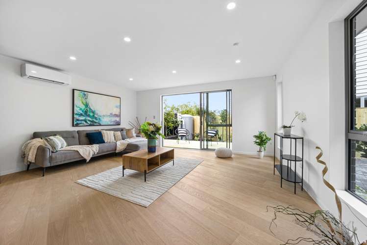 15b Edgerton Road Te Atatu Peninsula_5