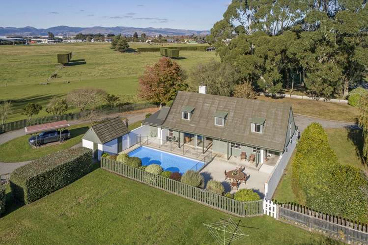 64 Barters Road Templeton_2