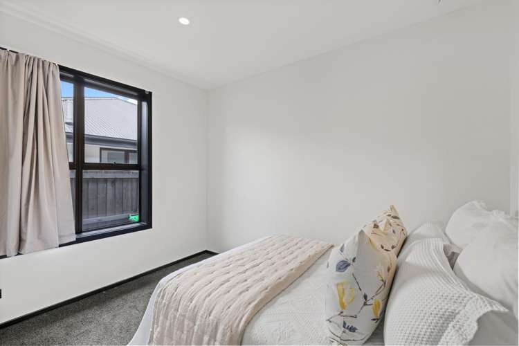 1/18 Blighs Road Strowan_11