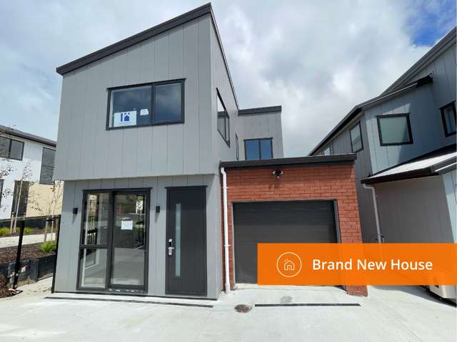 Brand New 4 Bedrooms, Silverdale