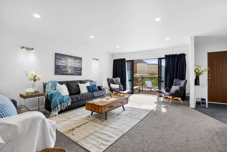 15I Vinograd Drive Te Atatu Peninsula_5