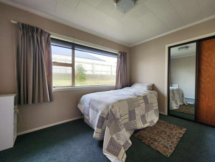8b Julian Place Westown_15