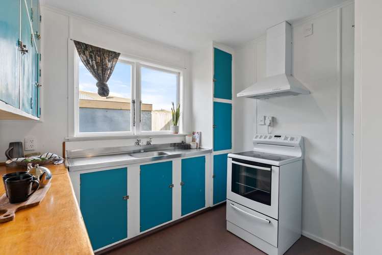 70-72 Waihemo Street Waitangirua_6