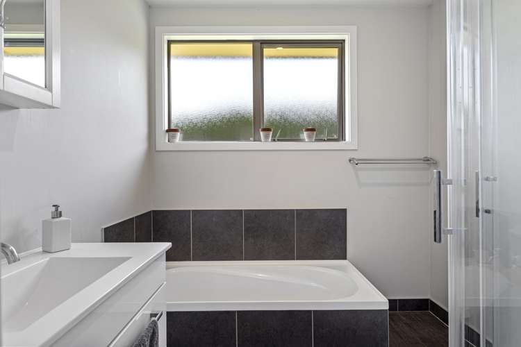 54 Bayley Road Fernside_23