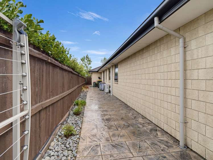 12 Hasendene Drive Lincoln_24