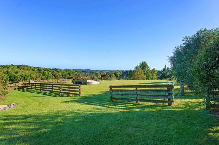 91 Aston Road Waikanae_32