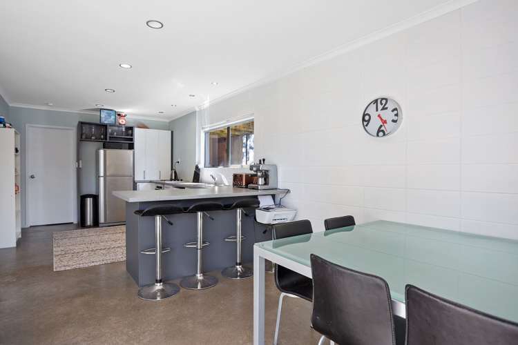 18 Glen Vnus Pauanui_18