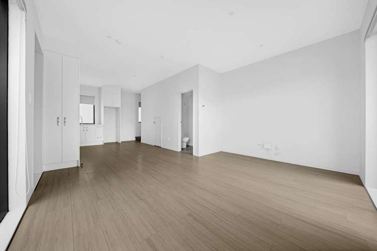 1/15 Rush Place Mangere_8