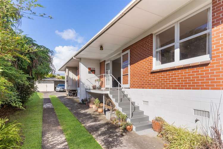 2/14 South Street Papakura_1