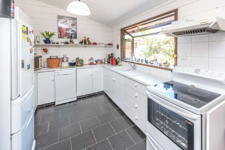 156 Great North Road Otamatea_4