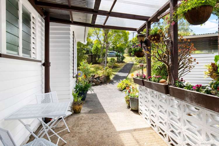 40 Highland Avenue Titirangi_2