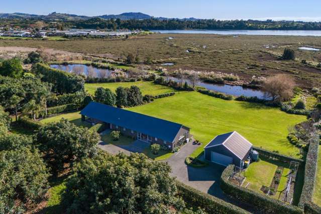 Your Very Own Waterfront Lifestyle Retreat