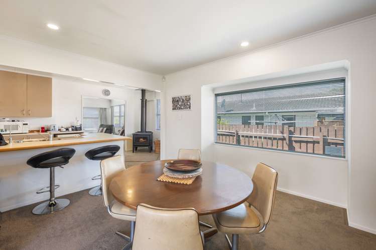 34 Whitworth Road Utuhina_6