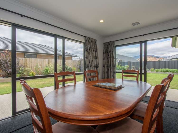 19 Myles Way Lower Shotover_11