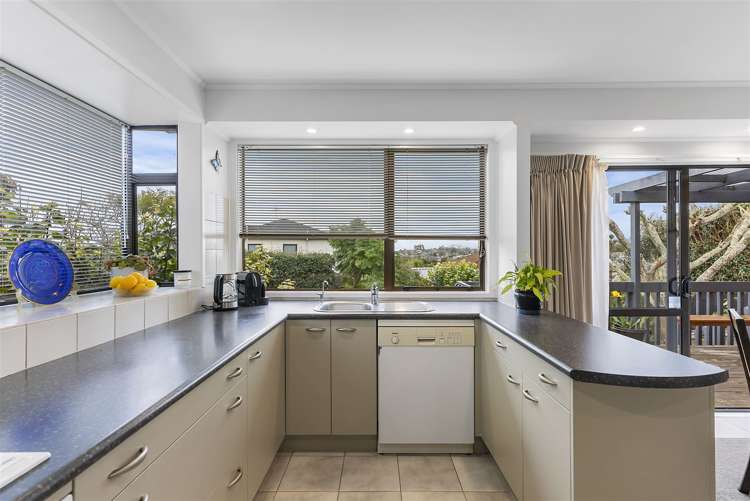 41 Marendellas Drive Bucklands Beach_5