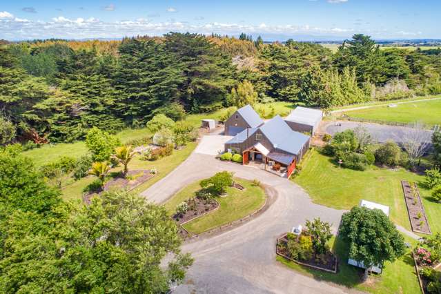 237 Ngaio Road Halcombe_2