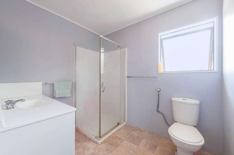 1/20 Volta Place Clendon Park_7