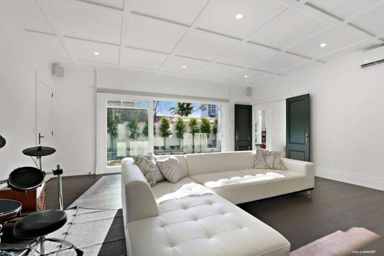 52 Marine Parade Mellons Bay_20