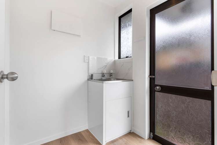 2/27 Scott Road Papakura_27