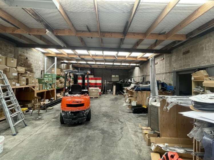 3124 Great North Road New Lynn_4