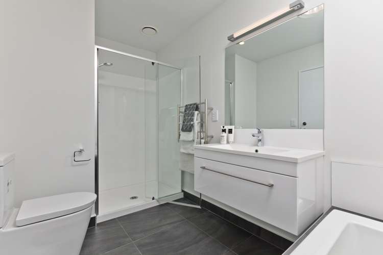 20 Watermill Lane Silverdale_16