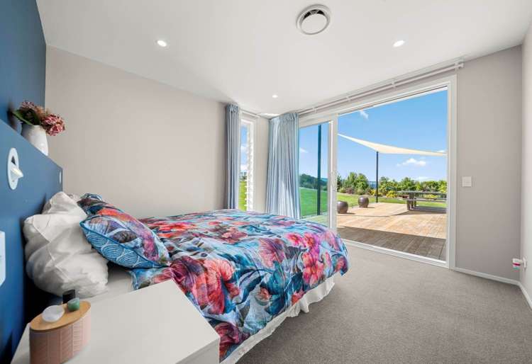 14 Rongoa Road Okura Bush_21