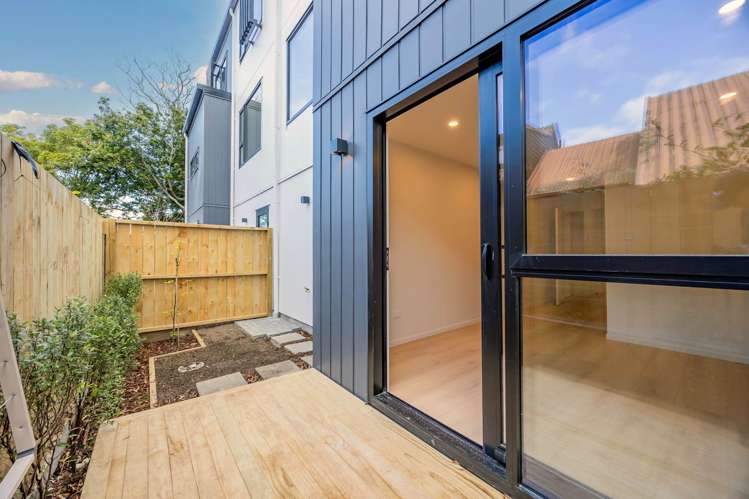 6/8 Alpers Avenue Epsom_12