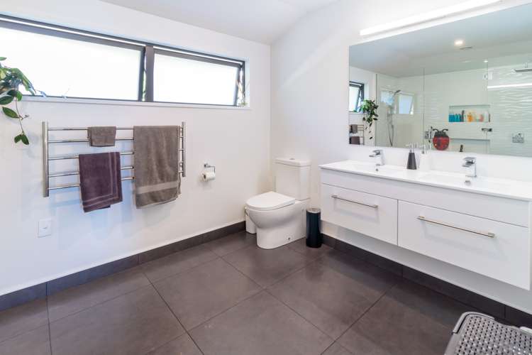 228 Gladstone Road North Mosgiel_16