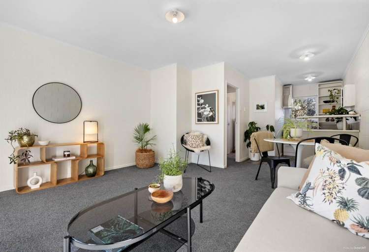 4/7 Tawa Road 1739_3
