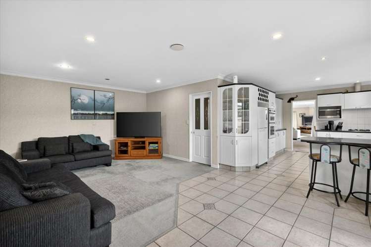 4 Halesia Place Mt Maunganui_13