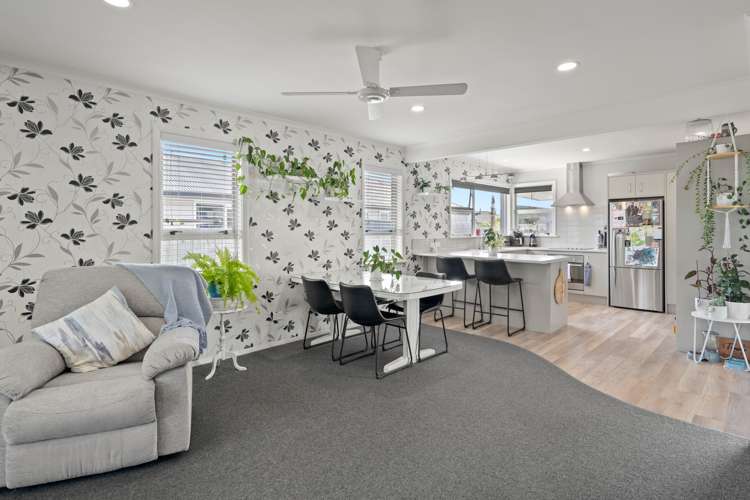 98 Solway Crescent Solway_10