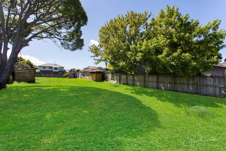 2/14 Trentham Road Papakura_15