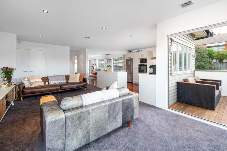 18 Beulah Avenue Rothesay Bay_13