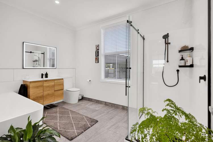 29 Hills Road Stratford_17