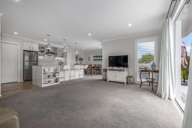 27 Waipunahau Road Waikanae_3