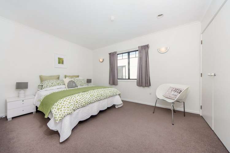 6e/8 Farnham Street Parnell_3