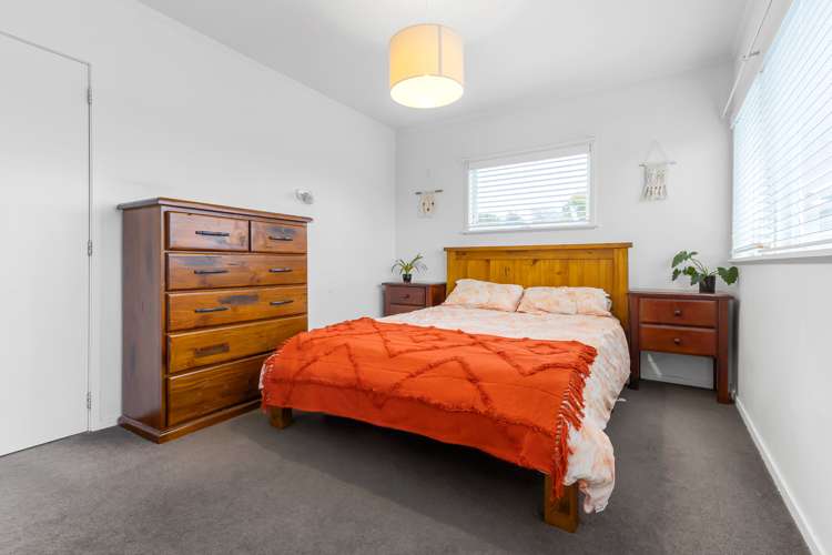 29 Tawa Street Hilltop_16