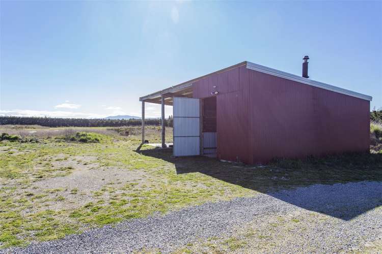 2581 South Eyre Road West Eyreton_13