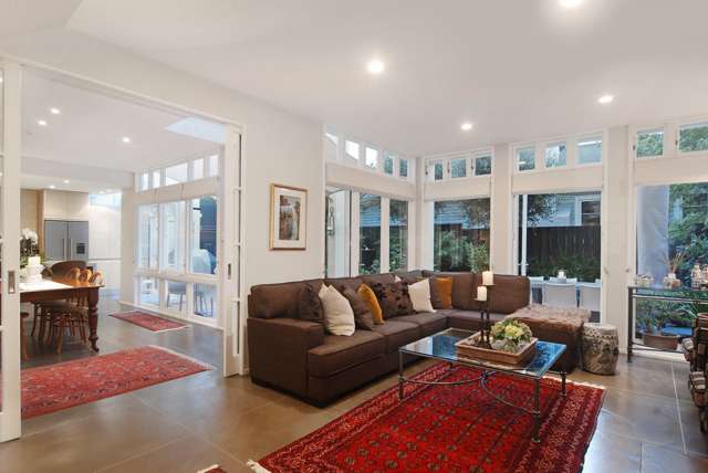 2/19 Waiatarua Road Remuera_3