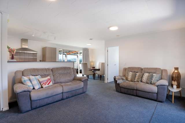 24a Hiwi Crescent Titahi Bay_4